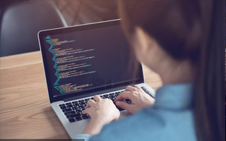 柳林 ,php声明和调用变量的符号是什么？